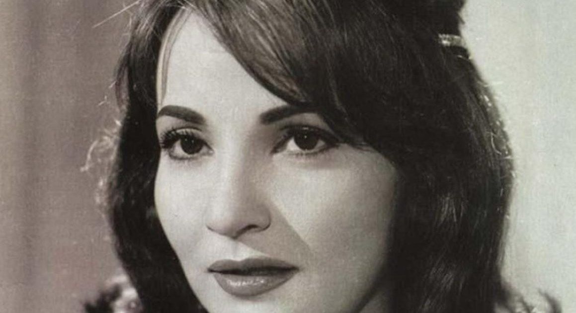 شاهد .. ما هو سبب ضحك شادية كل ما تقرأ كلمة آه في أغنية جديدة؟