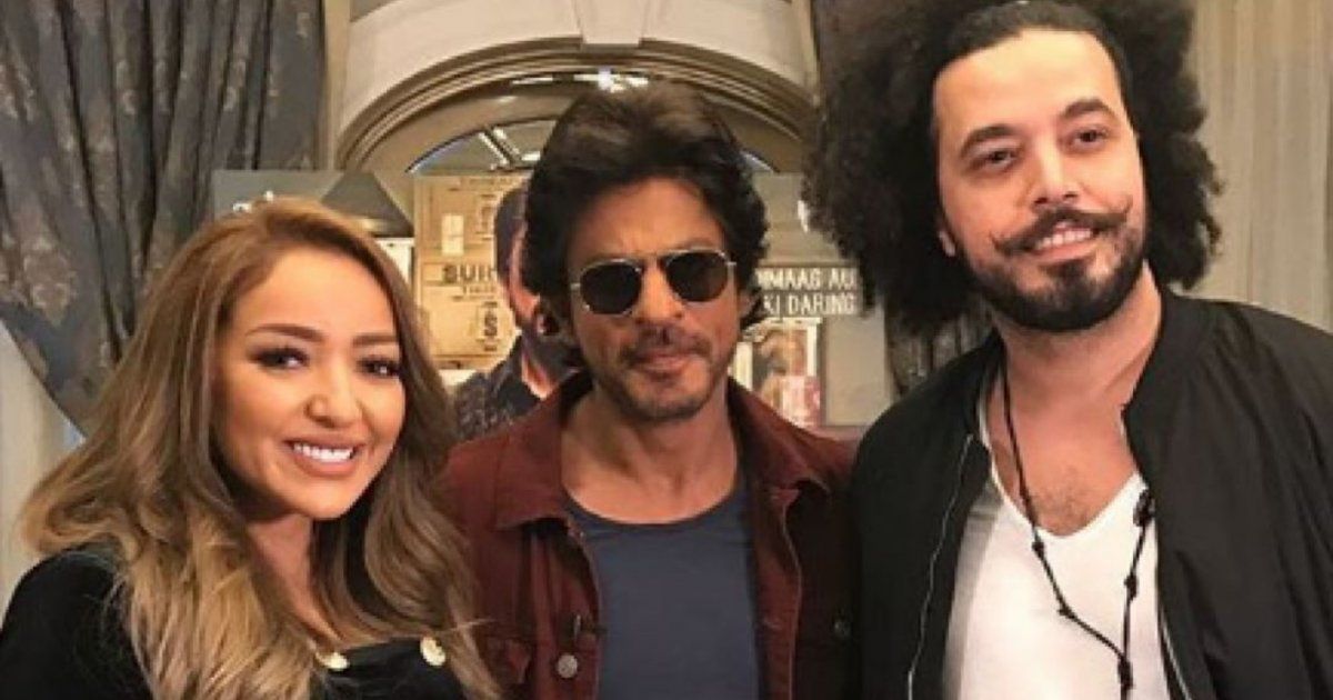 شاهد .. شاروخان يرقص مع عبد الفتاح الجريني وزوجته ومشاهد تشويقية من فيلم جوان على برج خليفة-بالفيديو