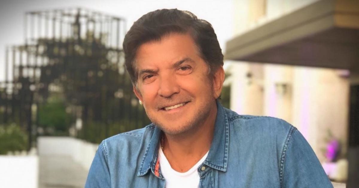 شاهد .. وليد توفيق سعيد بالعودة للغناء في مصر .. وهناك علاقة قوية تجمع الفنان بجمهوره