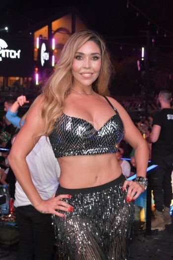 شاهد .. خاص - لاروسي تختار رومانسية وائل كفوري .. وهذا ما قالته عن عمرو دياب وسعد لمجرد وأحمد سعد