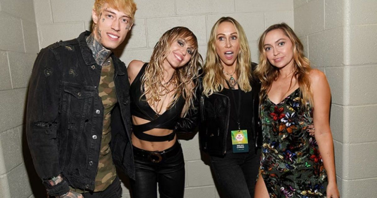 شاهد .. شقيق مايلي سايرس يلوم عائلته على فشله.. إليكم التفاصيل