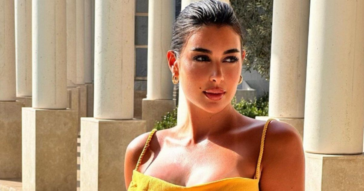 شاهد .. بالصور- أمام منظر خلاب.. ياسمين صبري بأنوثة وجمال لا يوصفان