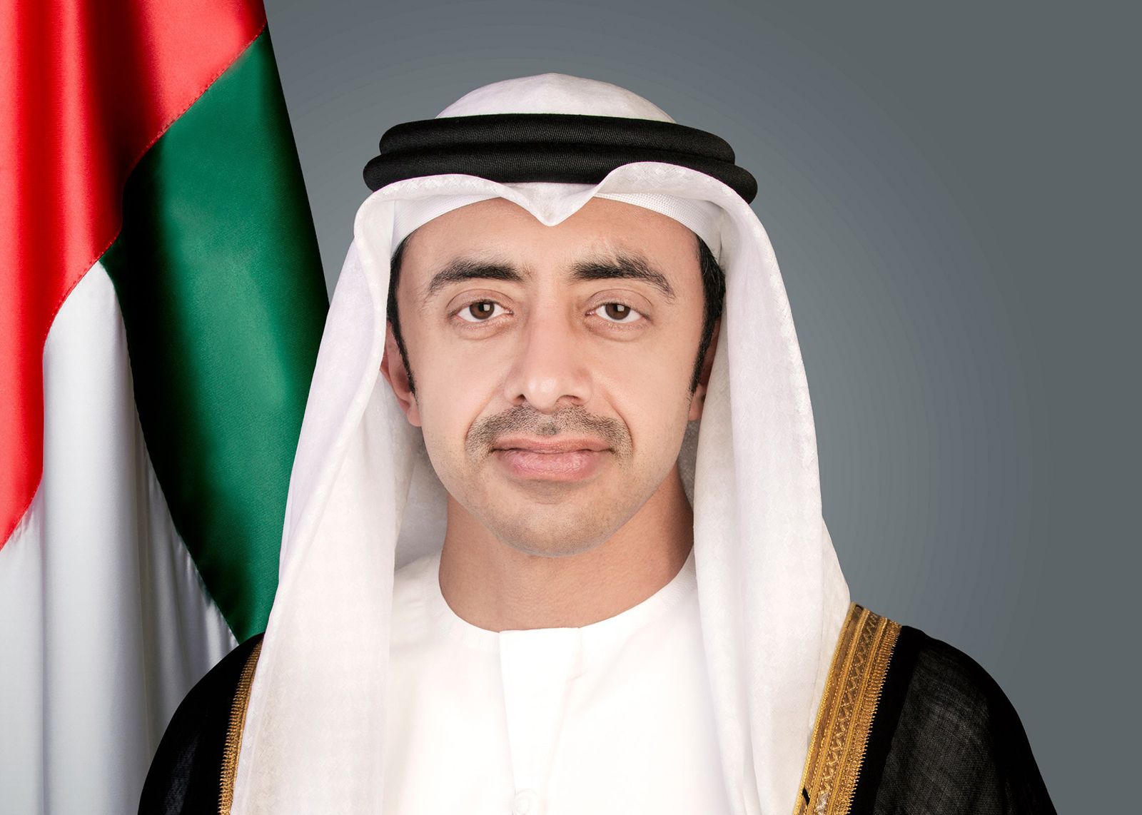 عبدالله بن زايد يطلق استراتيجية وزارة الخارجية