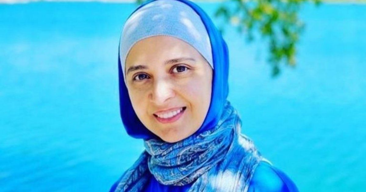 شاهد .. بالصورة- أحدث ظهور للممثلة المعتزلة حنان ترك برفقة زوجها