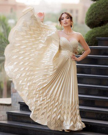 شاهد .. بالصور- بفستان الأميرات.. نسرين طافش بإطلالة تفوق الخيال