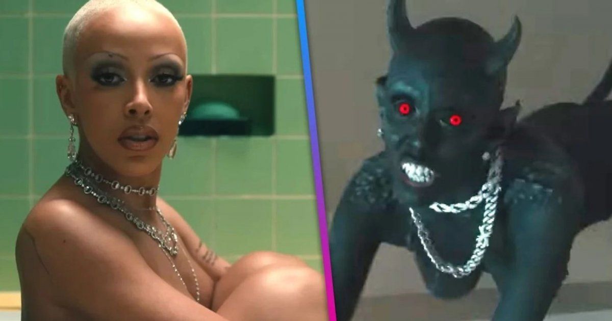 شاهد .. إطلالة مزعجة ومثيرة للإشمئزاز لـ دوجا كات.. ظهرت وكأنها شيطان