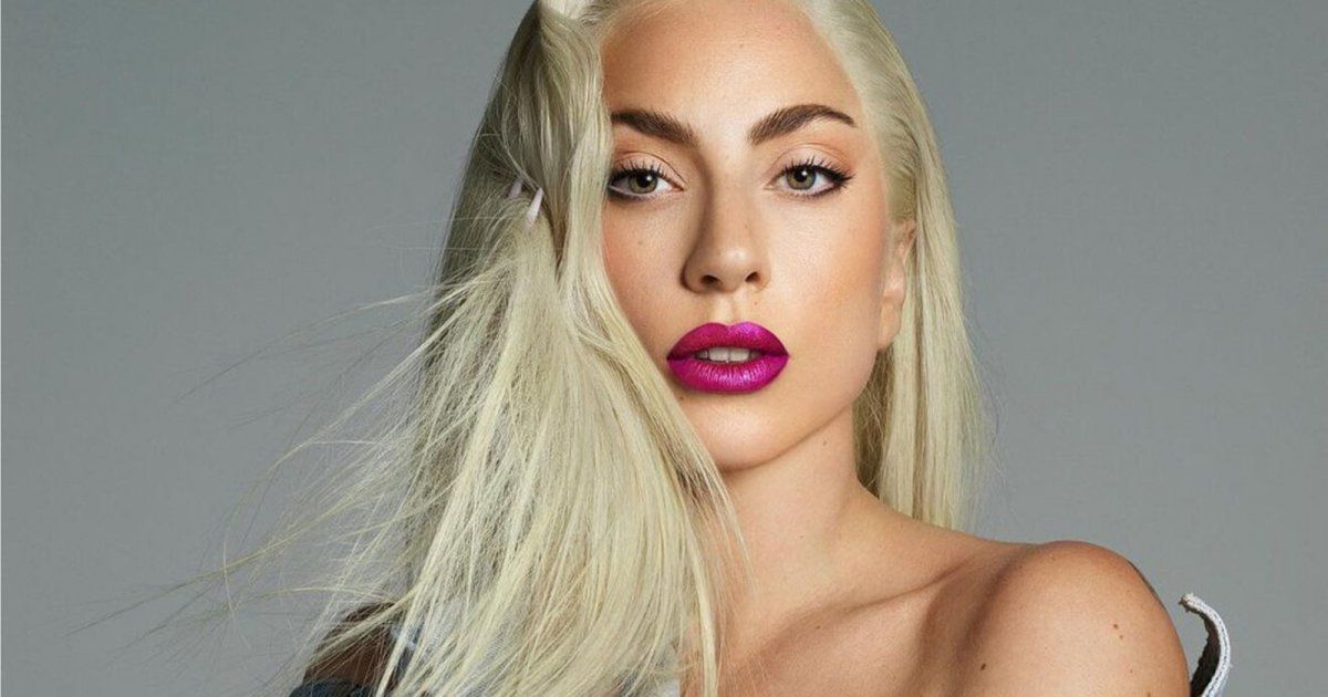 شاهد .. ليدي غاغا تطل على طبيعتها بدون ماكياج .. وهكذا بدت