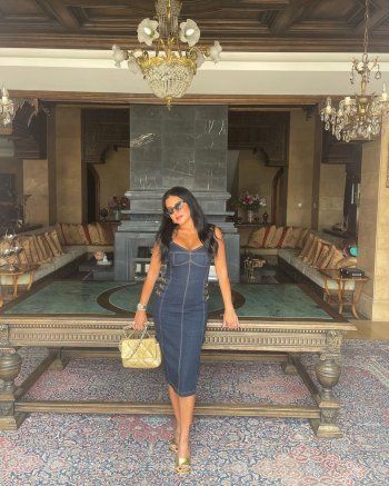 شاهد .. بالصورة- من فقرا في كفرذبيان..رانيا يوسف تستمتع بوقتها في لبنان