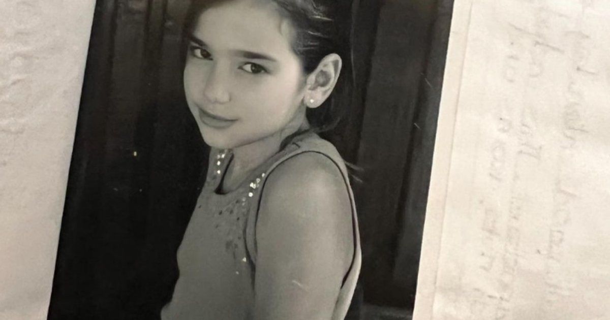 شاهد .. بجمالها وصوتها الرائع.. هذه الطفلة الصغيرة أصبحت نجمة من الصف الأول