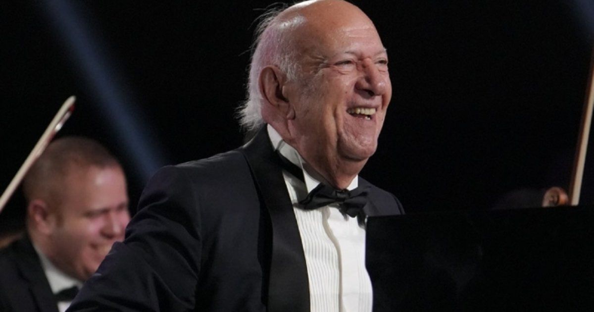 شاهد .. عمر خيرت يهاجم ظاهرة الذكاء الاصطناعي .. وهذا ما قاله بخصوص الغاء حفلته الأخيرة!