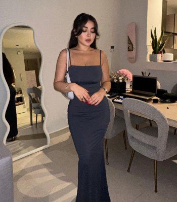 شاهد .. بالصور- بفستان رمادي ضيق.. هيا مرعشلي تتألق تستعرض لياقة ورشاقة جسدها