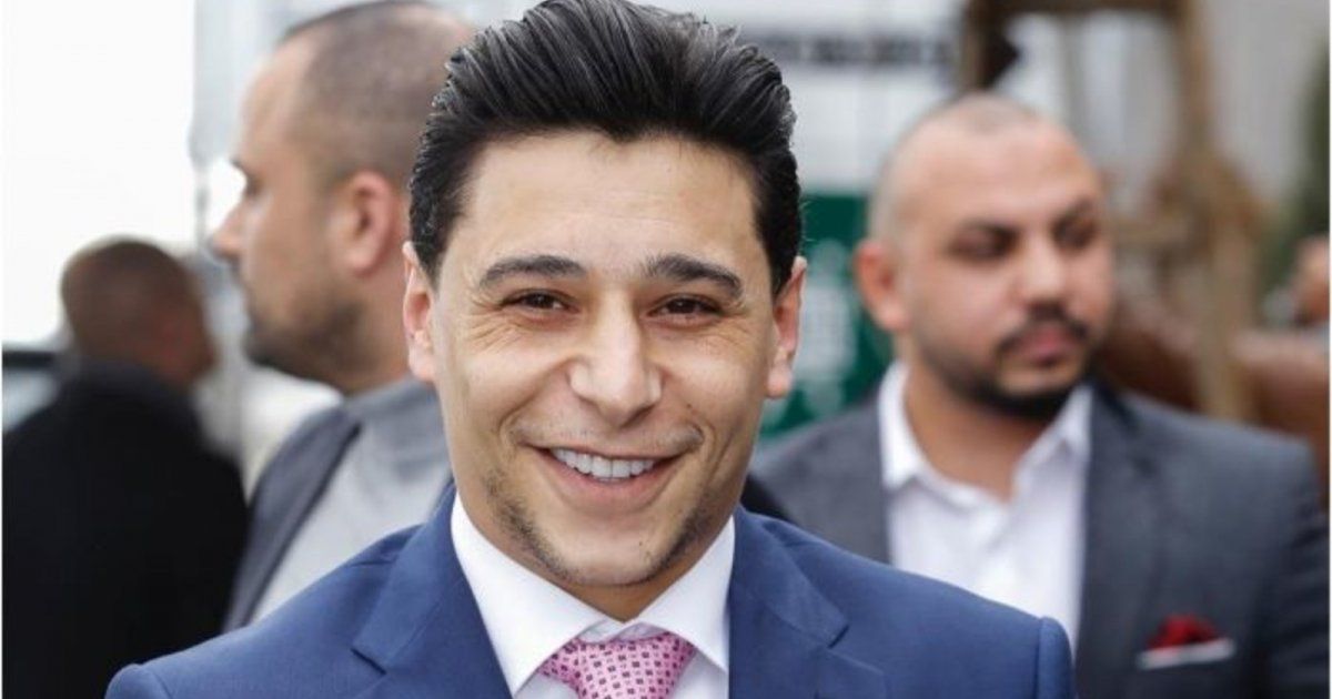 شاهد .. لورنس المنسي يوثق سعادته بتواجده في بيروت وعبور من تحت صخرة الروشة-بالفيديو