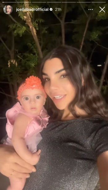 شاهد .. جويل بدر تظهر لأول مرة مع ابنتها الصغيرة - بالصور