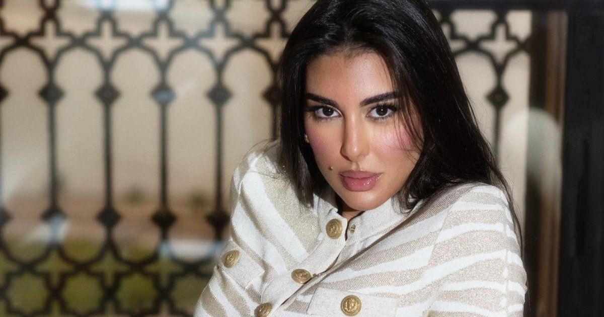 شاهد .. بالصور- مثل الاميرات..ياسمين صبري تسحر القلوب بجمالها وأناقتها