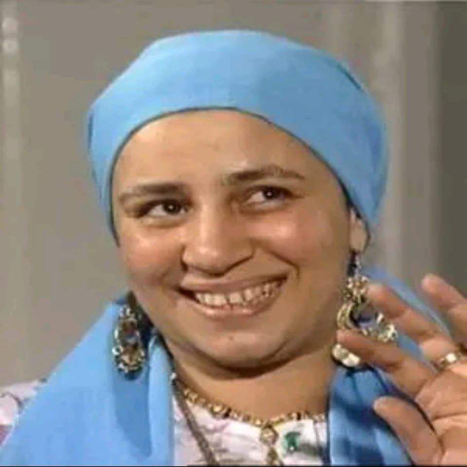 عبلة كامل نجمة التلقائية في كل كراكتر