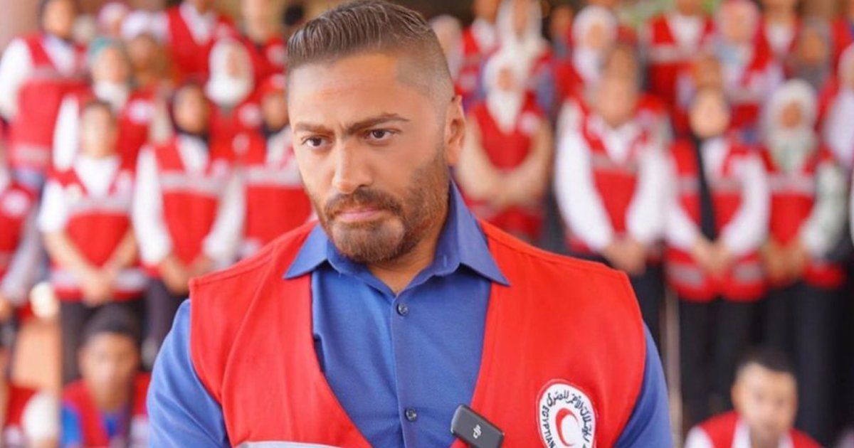 شاهد .. تامر حسني يهبّ للمشاركة في توزيع المساعدات للشعبين المغربي والليبي-بالصور