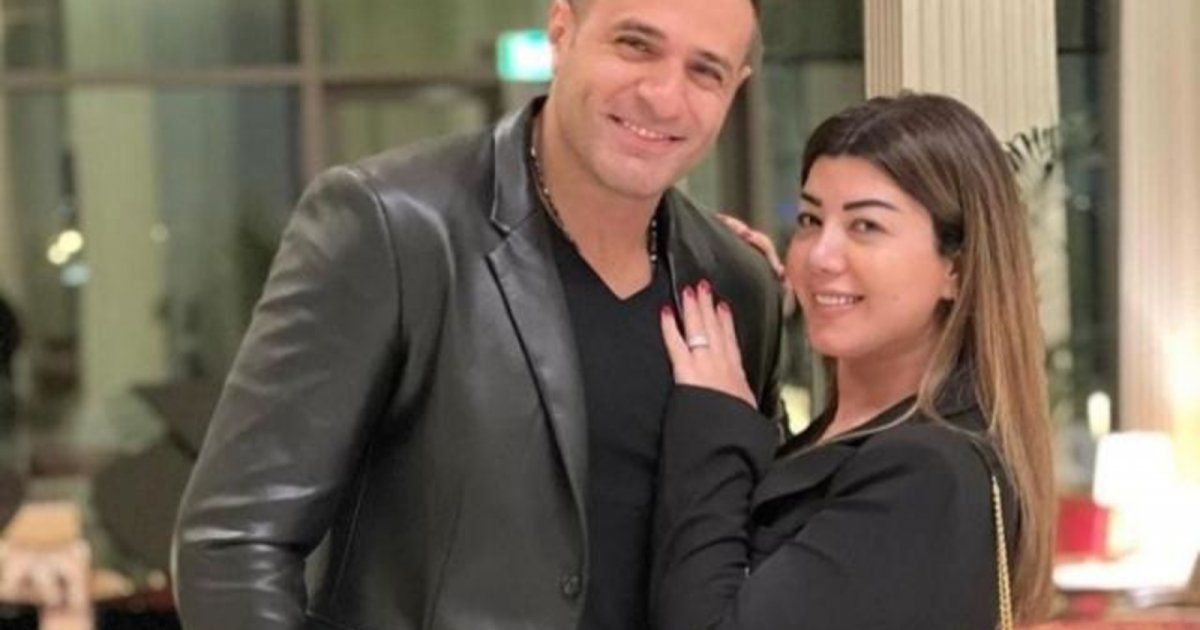 شاهد .. بالفيديو- في ذكرى زواجهما العاشرة.. محمد نور يعايد زوجته بحب ورومانسية لا توصف