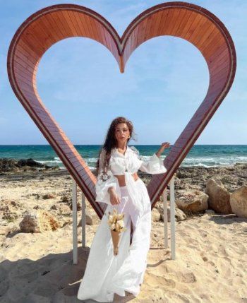 شاهد .. ميريام فارس تحتفل بعيد زواجها التاسع بهذه الطريقة-بالصور