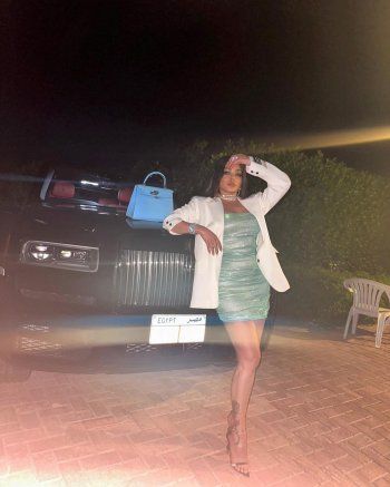 شاهد .. سعر لا يصدّق لـ سيارة هيفا وهبي الجديدة الفخمة - بالصور