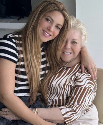 شاهد .. شاكيرا تلهو مع الأطفال في افتتاح مدرسة عامة بكولومبيا-بالصور والفيديو