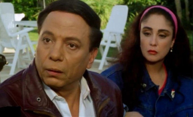 تتواصل معه باستمرار.. شيرين تكشف حالة عادل إمام الصحية