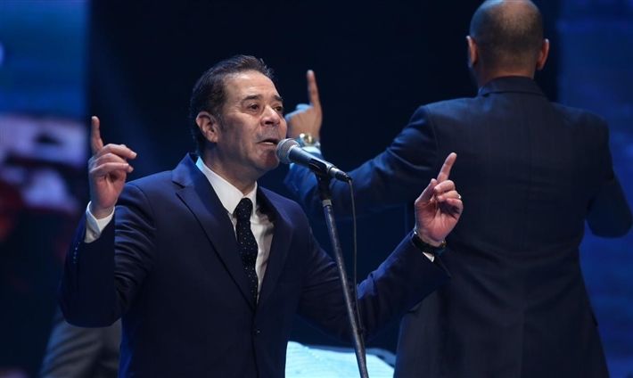 شروط خاصة جدا لحضور حفل “الأساتذة 2” لمدحت صالح