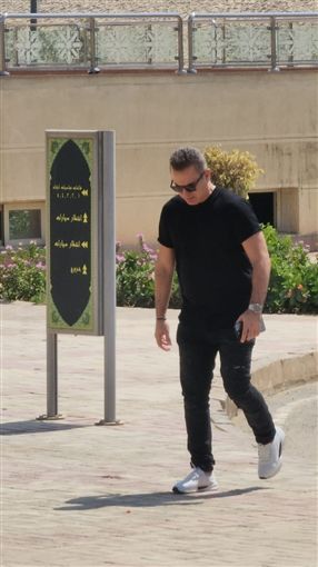 النجوم طلع عندهم اصل وراحوا عزاء اشرف مصلحي