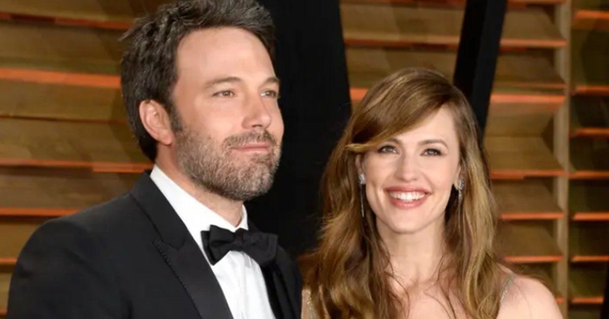 شاهد .. بالصور - لحظة حميمة تجمع بين بن أفليك وطليقته جينيفر غارنر