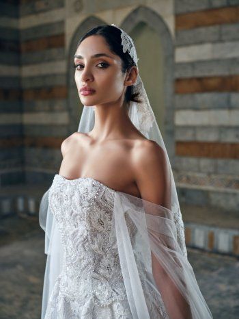 شاهد .. زهور العروس : الانصهار الرومانسي لأناقة باريس وزهور ألمانيا في نهضة عبد محفوظ الجديدة