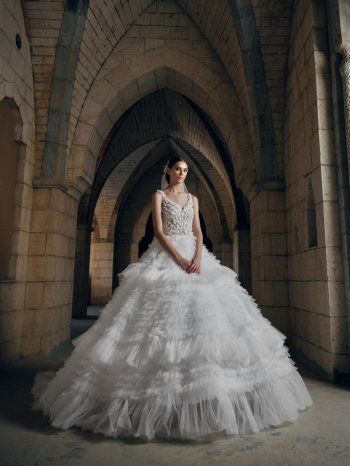 شاهد .. زهور العروس : الانصهار الرومانسي لأناقة باريس وزهور ألمانيا في نهضة عبد محفوظ الجديدة