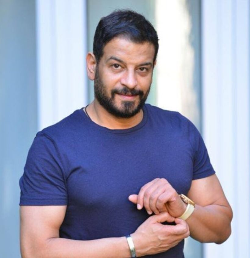 تعرف على موعد ومكان جنازة الفنان أشرف مصيلحي