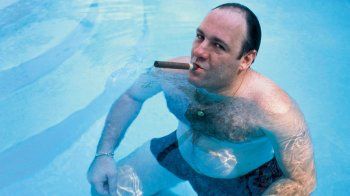 شاهد .. جيمس غاندولفيني .. في هذا المكان بدأ التمثيل وهذه الشخصية التي شهرته