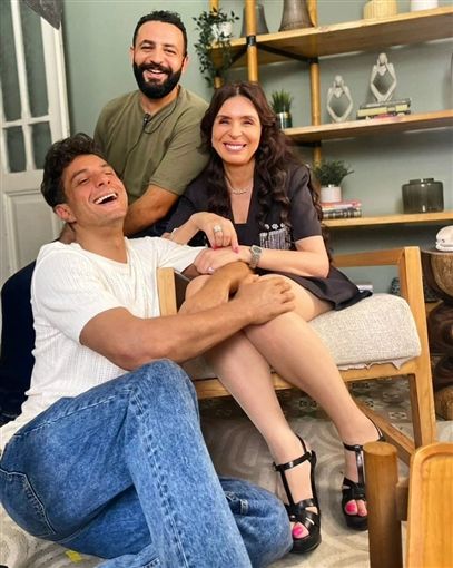 احمد الفيشاوي شال الوشم و مريح علي حجر دينا الرقاصة : شاهد