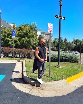 شاهد .. بالصور - جوزيف عطية يتجول في واشنطن في إطار جولته الأميركية