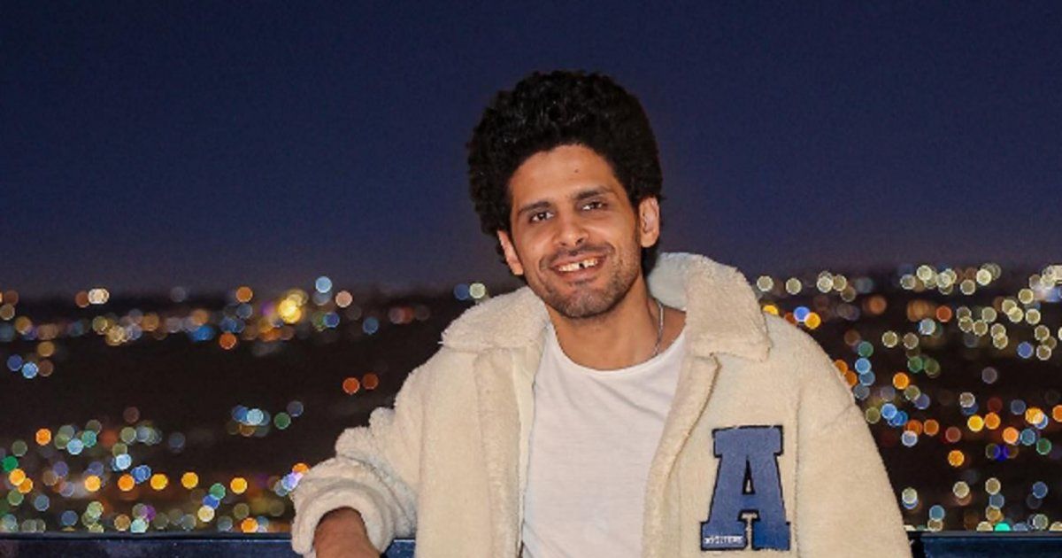 شاهد .. بالصور- في أول يوم مدرسي لها..حمدي الميرغني يدعم إبنته بهذه الكلمات