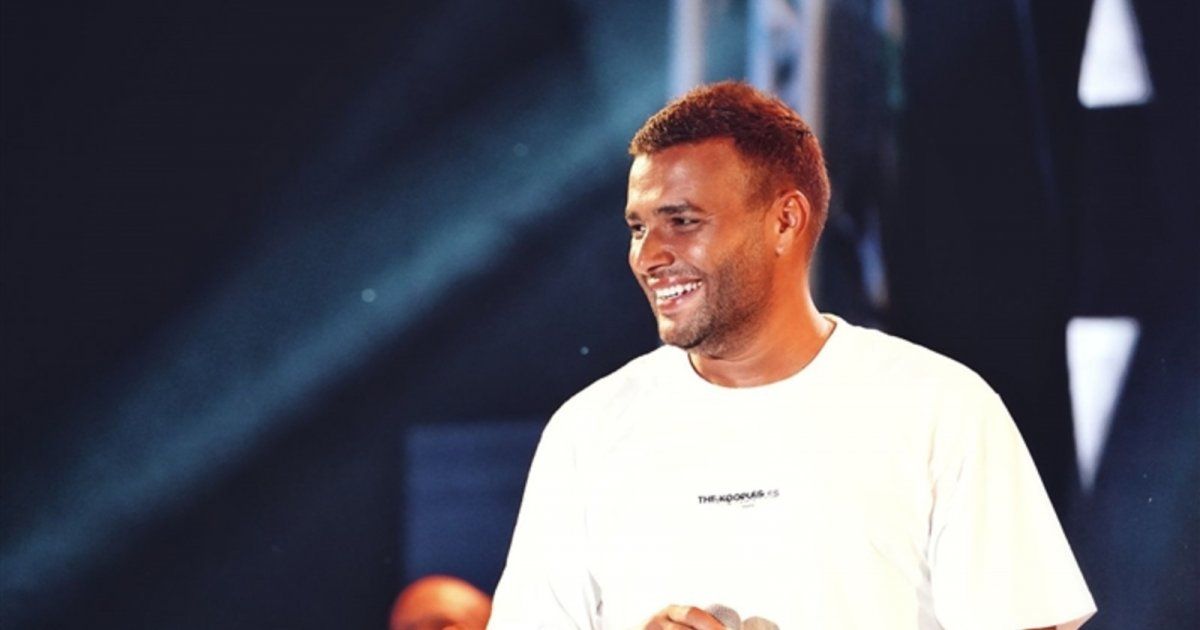 شاهد .. رامي صبري يحيي حفلاً في شرم الشيخ .. بالصور