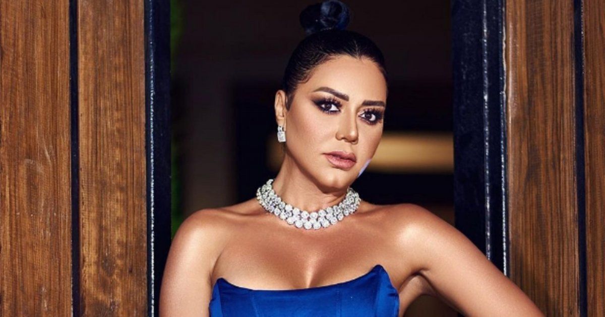 شاهد .. بالصور- من كان.. رانيا يوسف تحظى بإعجاب الجمهور بسبب جمالها وأنوثتها