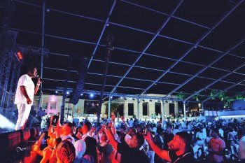 شاهد .. رامي صبري يحيي حفلاً في شرم الشيخ .. بالصور