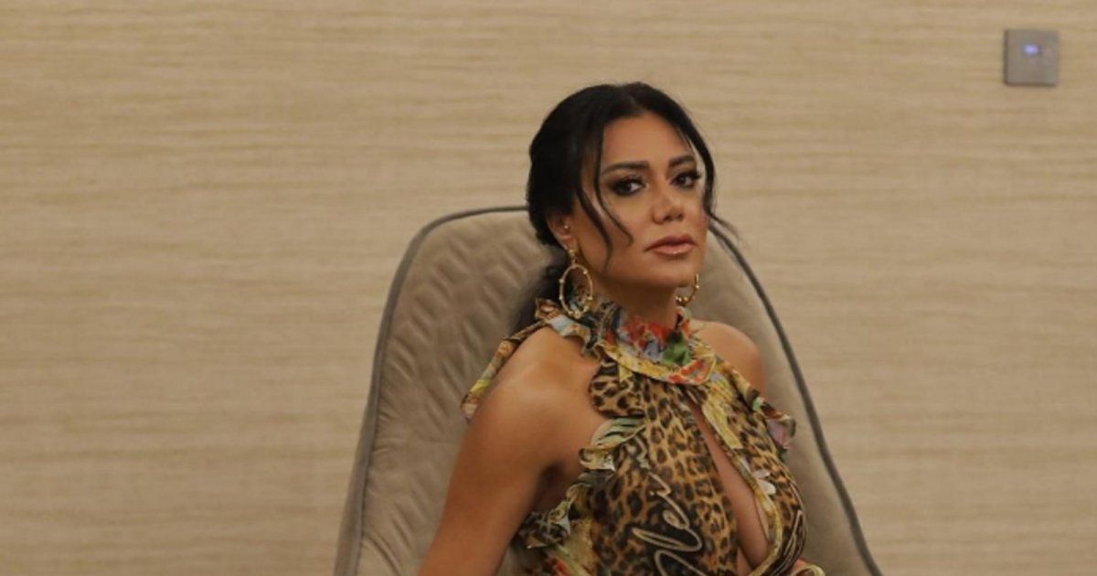 شاهد .. بالصور- رانيا يوسف تخطف الأنظار بجمالها المعتاد من كان