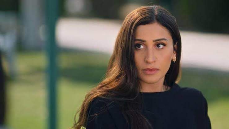 دنيا الشربيني يتيمة أم وأب