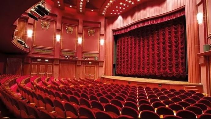 المسرح مجانًا يوم السبت: هدية الهانم والأولاد