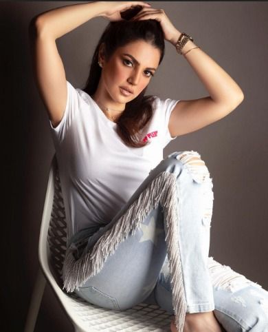 الشتا وصل عند درة : إيه الحلاوة دي