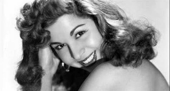 سامية جمال علمت الامريكان اكل البامية