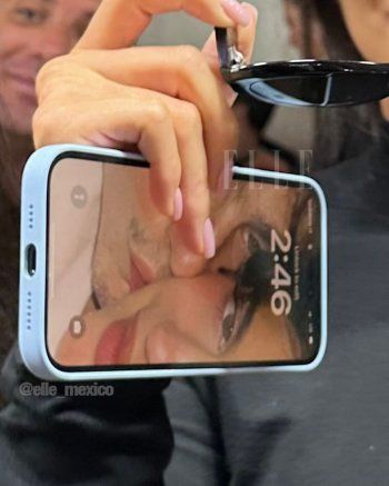 شاهد .. بالصور - إليكم خلفية هاتف كايلي جينر مع حبيبها تيموثي شالاميت