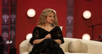 شاهد .. هلا المر : الإعلام الشيطاني فعل ذلك في الموريكس دور .. وأتمنى أن تعود للإذاعة قيمتها