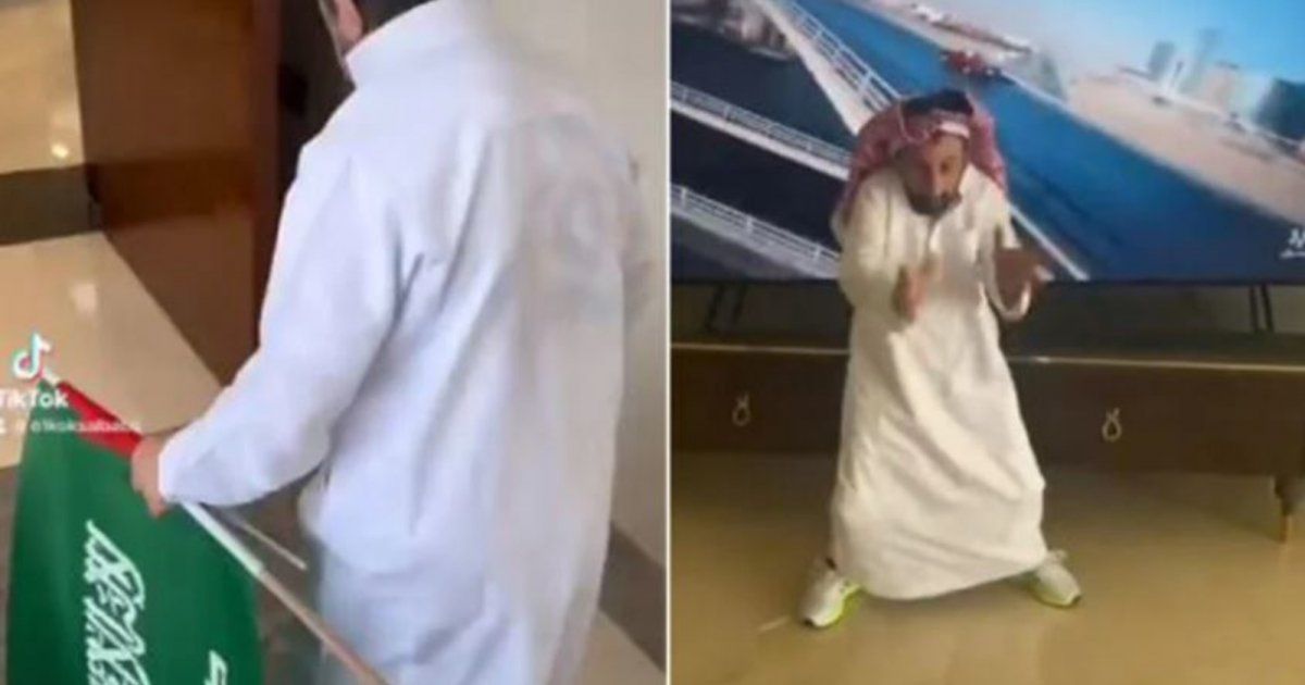 شاهد .. بالفيديو-كوكسال بابا يرقص بطريقة طريفة احتفالاً بالعيد الوطني السعودي