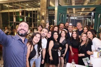 شاهد .. عصام كاريكا يغني لمايا بركات في عيدها .. بحضور وليد توفيق وسحر فوزي وكارلا بطرس وغيرهم