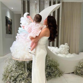 شاهد .. فوز الفهد تحتفل بعيد ميلاد إبنتها.. وهذا ما فعلته بصورها