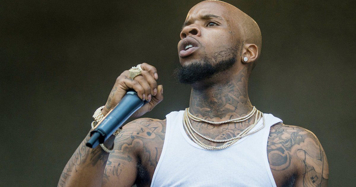 شاهد .. هكذا يقضي توري لينز وقته في السجن