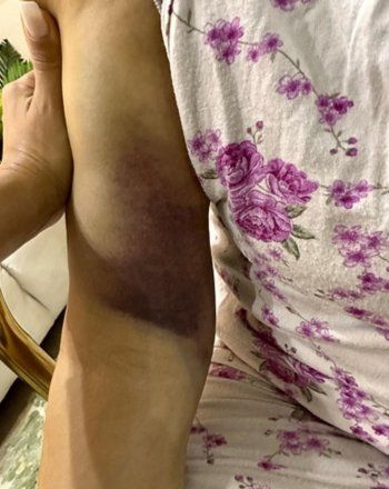 شاهد .. بالصورة - منة فضالي تكشف عن تعرض والدتها لوعكة صحية وإليكم وضعها